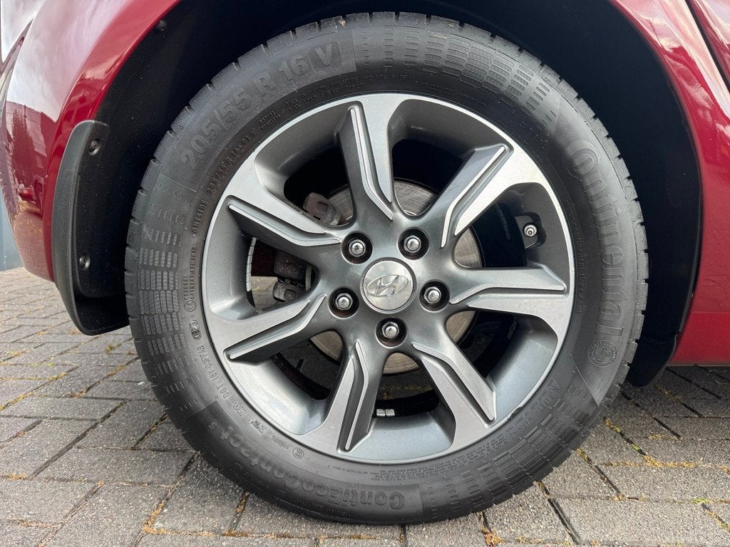 Hyundai Ix20 1.6i Premium Panoramadak Parkeercamera Leder, Auto's, Hyundai, Lichtsensor, 15 km/l, Gebruikt, 4 cilinders
