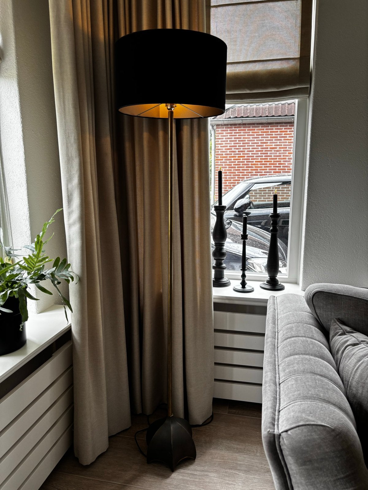 Set van 2 staande lampen met een voet van Jan des Bouvrie, Huis en Inrichting, Ophalen, Gebruikt, E27 (groot), Metaal