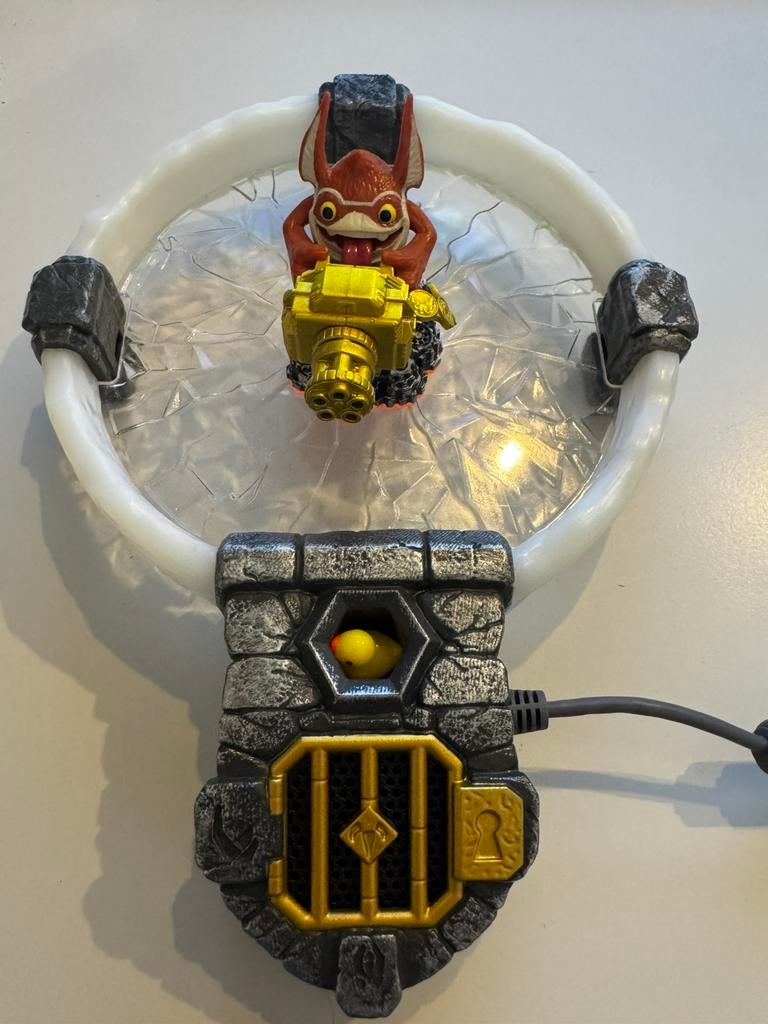 Skylanders Giants Trigger Happy, Ophalen of Verzenden, Zo goed als nieuw