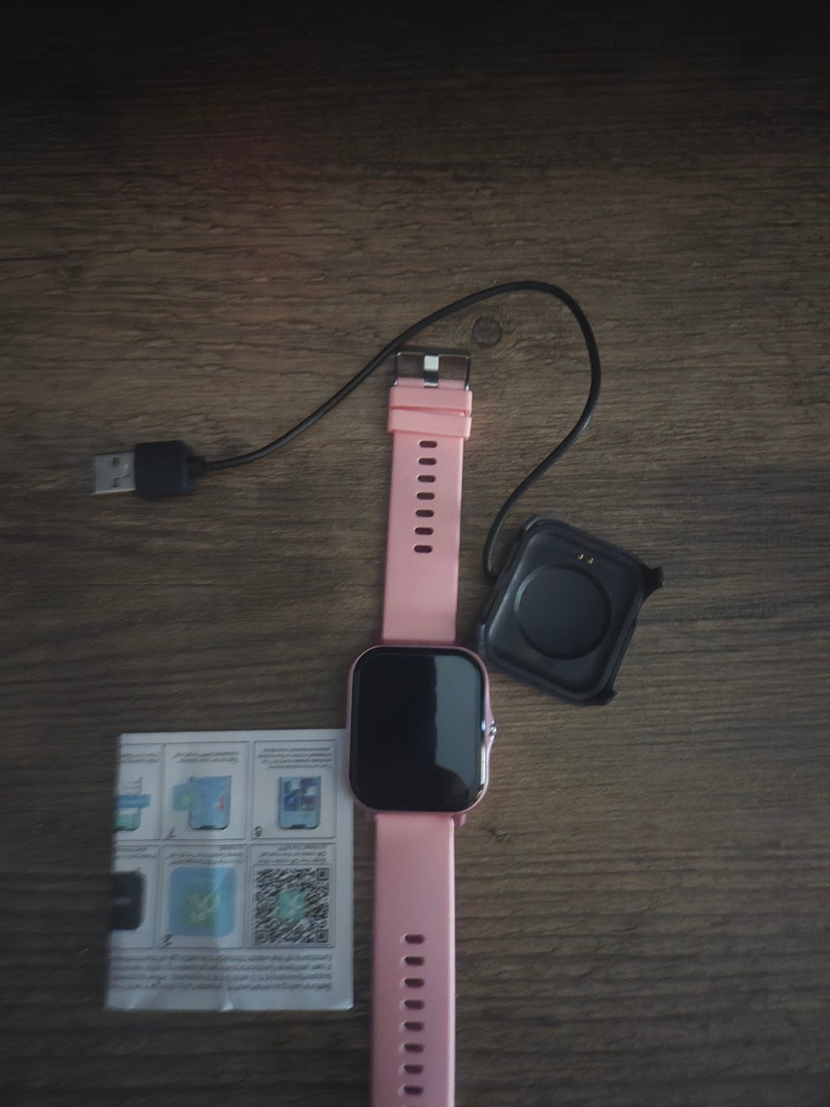 Roze Smartwatch met Oplader en Handleiding, Ophalen of Verzenden, Zo goed als nieuw, Roze, Conditie