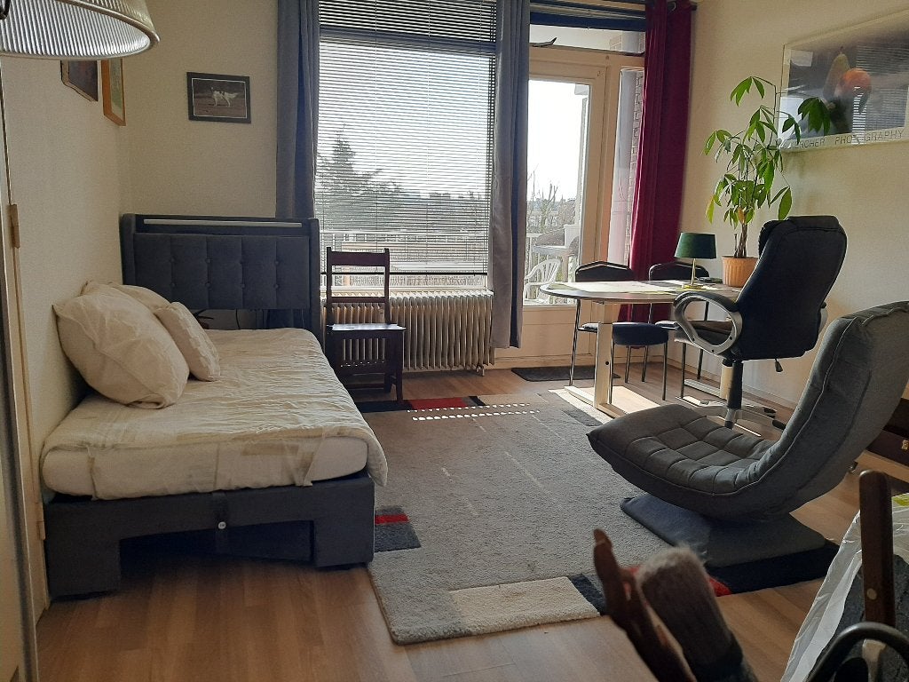 Kamer met balkon, Huizen en Kamers, Minder dan 20 m², Den Haag