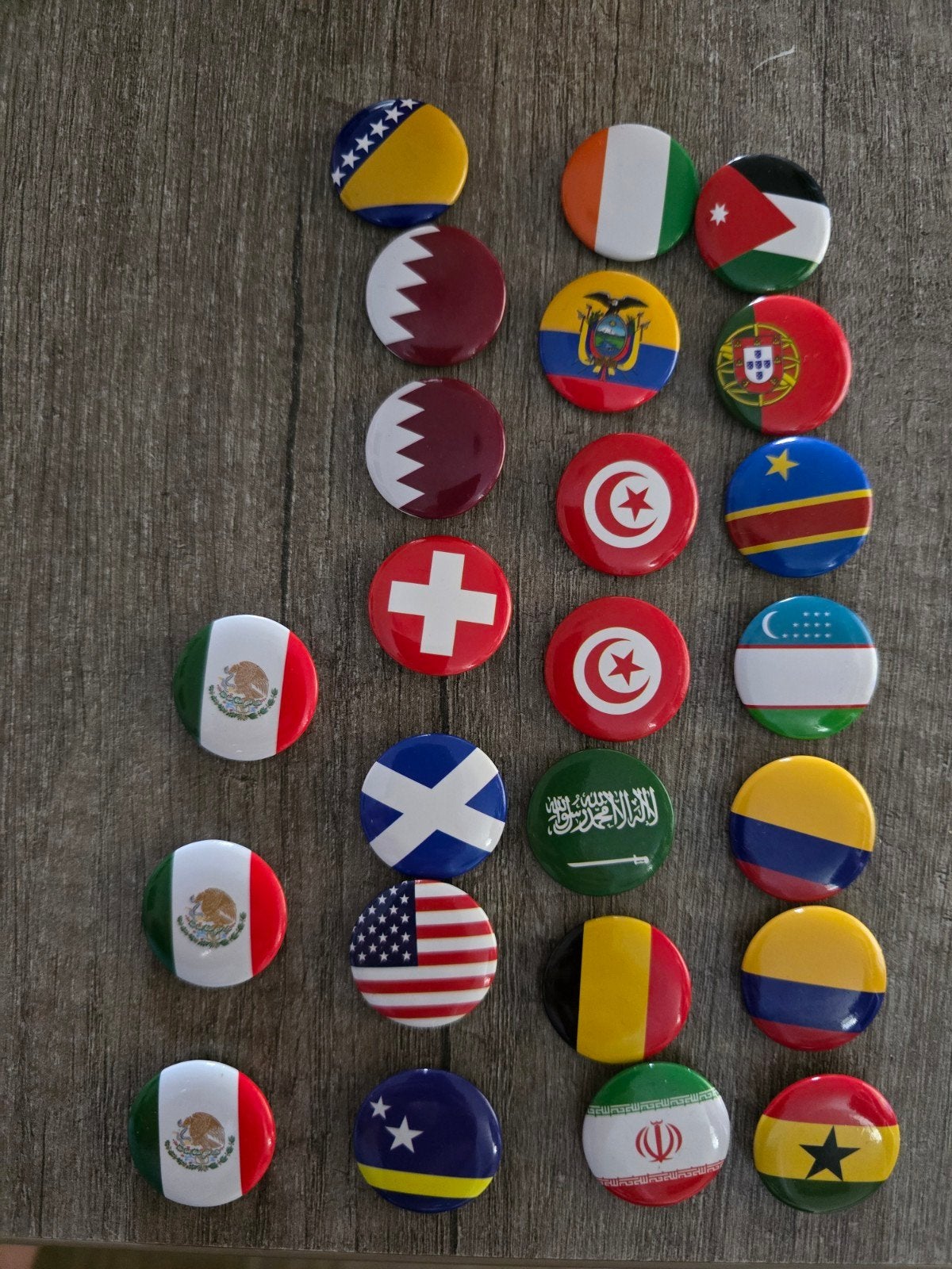 Te ruil: Deka buttons, Verzamelen, Speldjes, Pins en Buttons, Ophalen of Verzenden, Nieuw, Stad of Land, Button