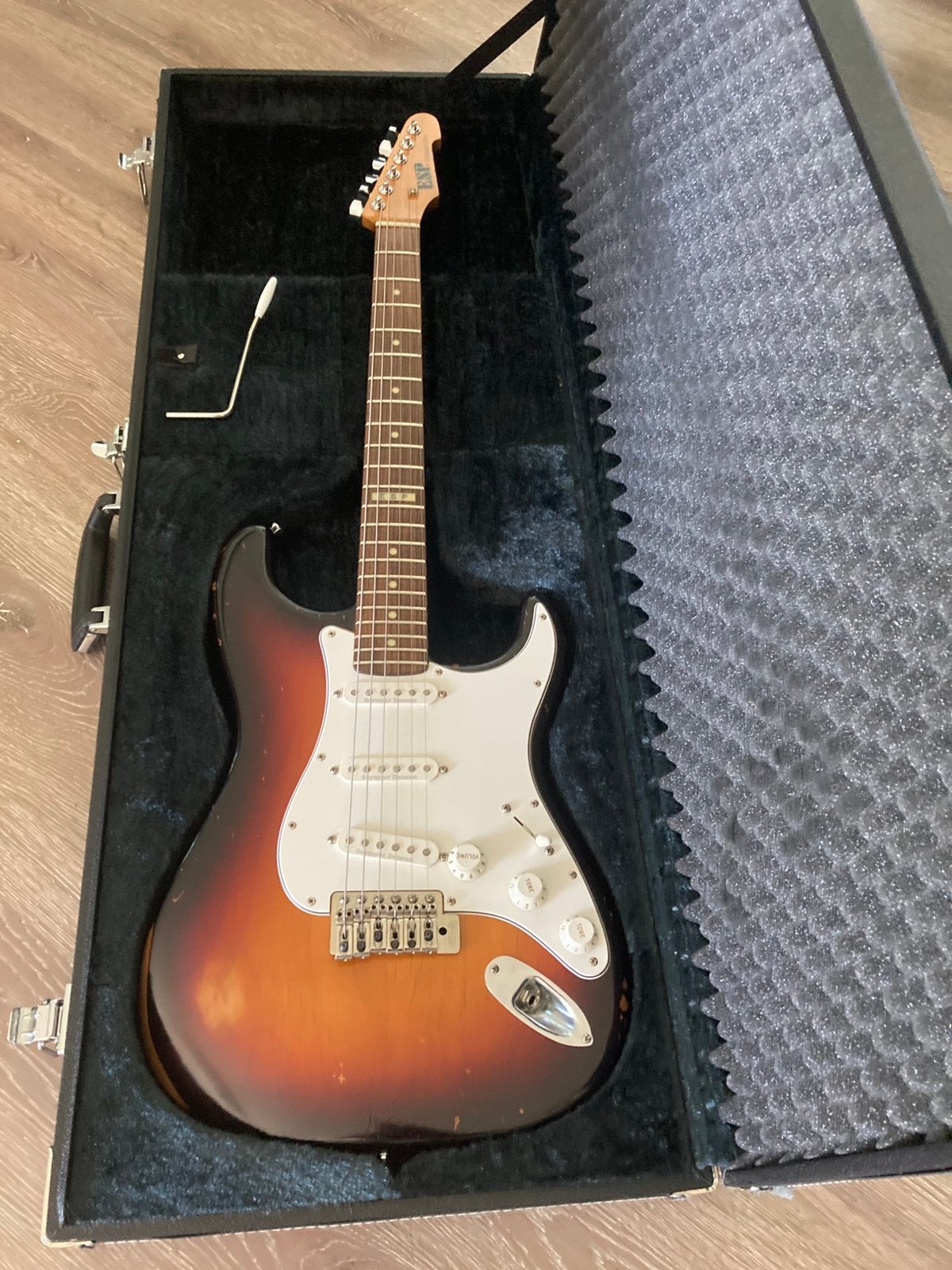 ESP Vintage Plus Strat (Japan), Muziek en Instrumenten, Snaarinstrumenten | Gitaren | Elektrisch, Gebruikt, Solid body, Fender