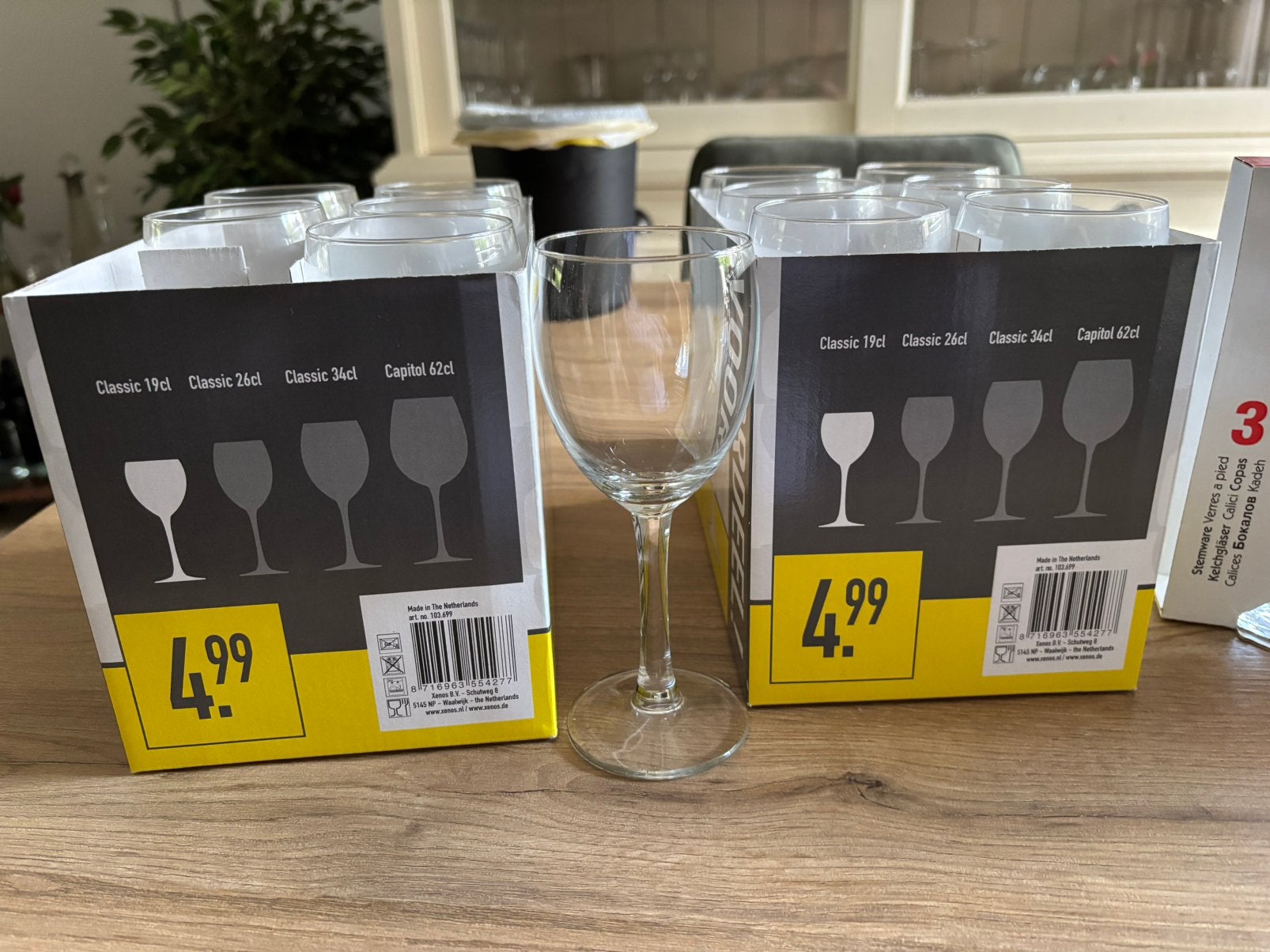 12x wijnglas 19 cl. 6x wijnglas 26 cl.  Nieuw in de doos, Ophalen of Verzenden, Nieuw