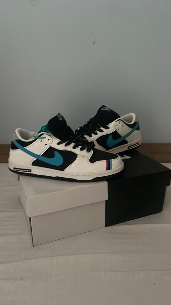 Custom nike bmw schoenen, Wit, Nieuw, Ophalen of Verzenden, Sneakers of Gympen