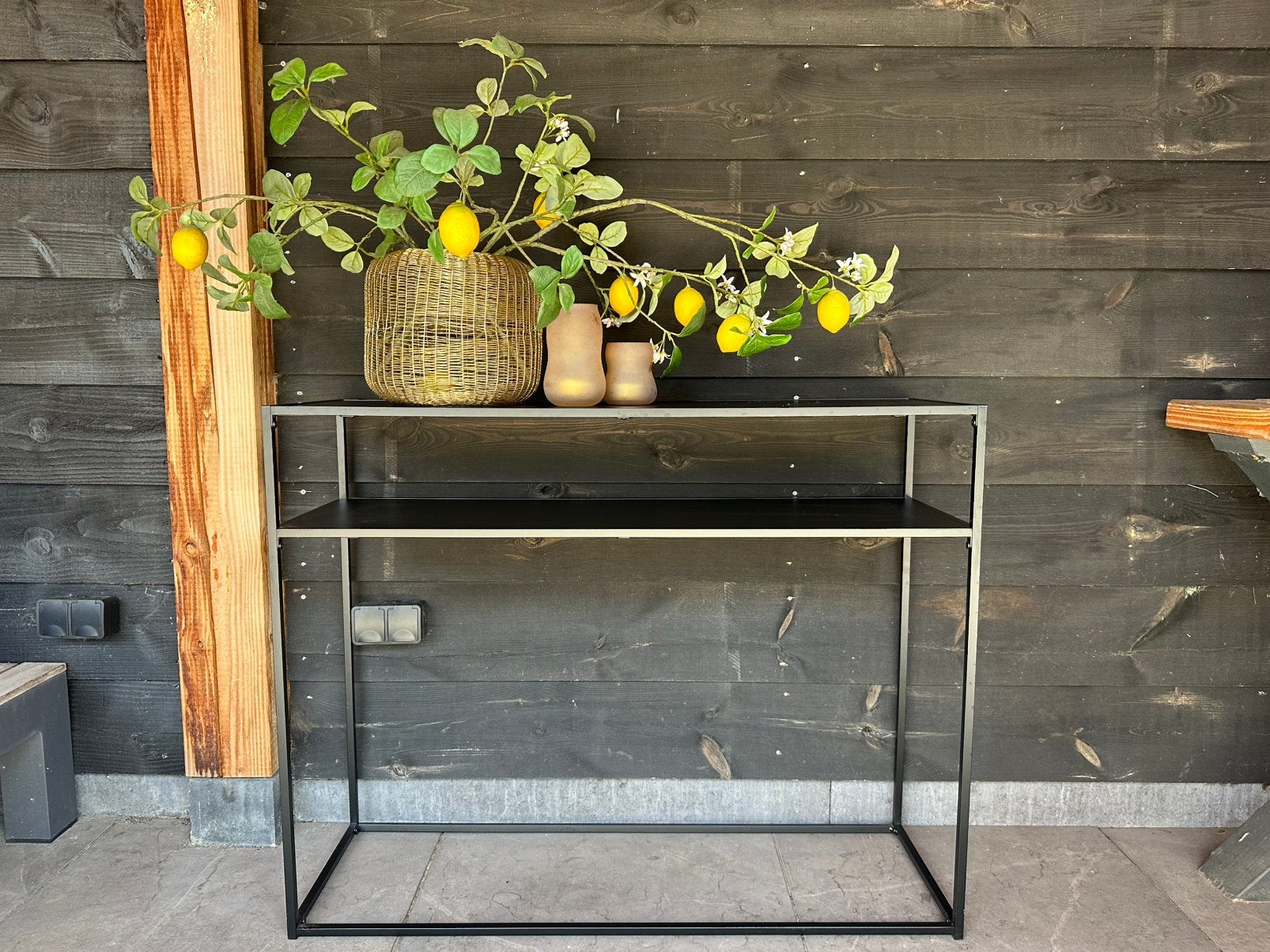 Sidetable zwart, Ophalen, 100 tot 150 cm, Zo goed als nieuw, 25 tot 50 cm