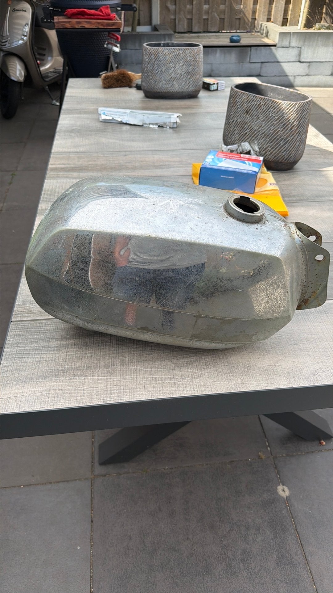 Orginele kreidler tank deuk vrij, Fietsen en Brommers, Brommeronderdelen | Kreidler, Ophalen, Zo goed als nieuw, Tank