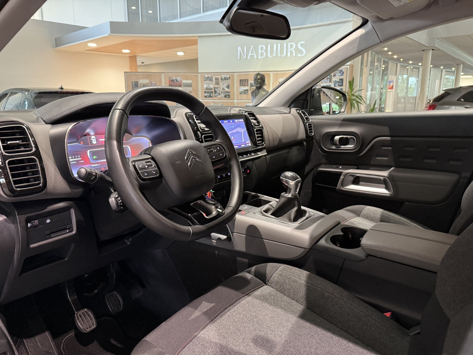 Citroën C5 Aircross 1.2 130pk Business NL auto, Nieuwe dist, Voorwielaandrijving, Stof, Gebruikt, Euro 6