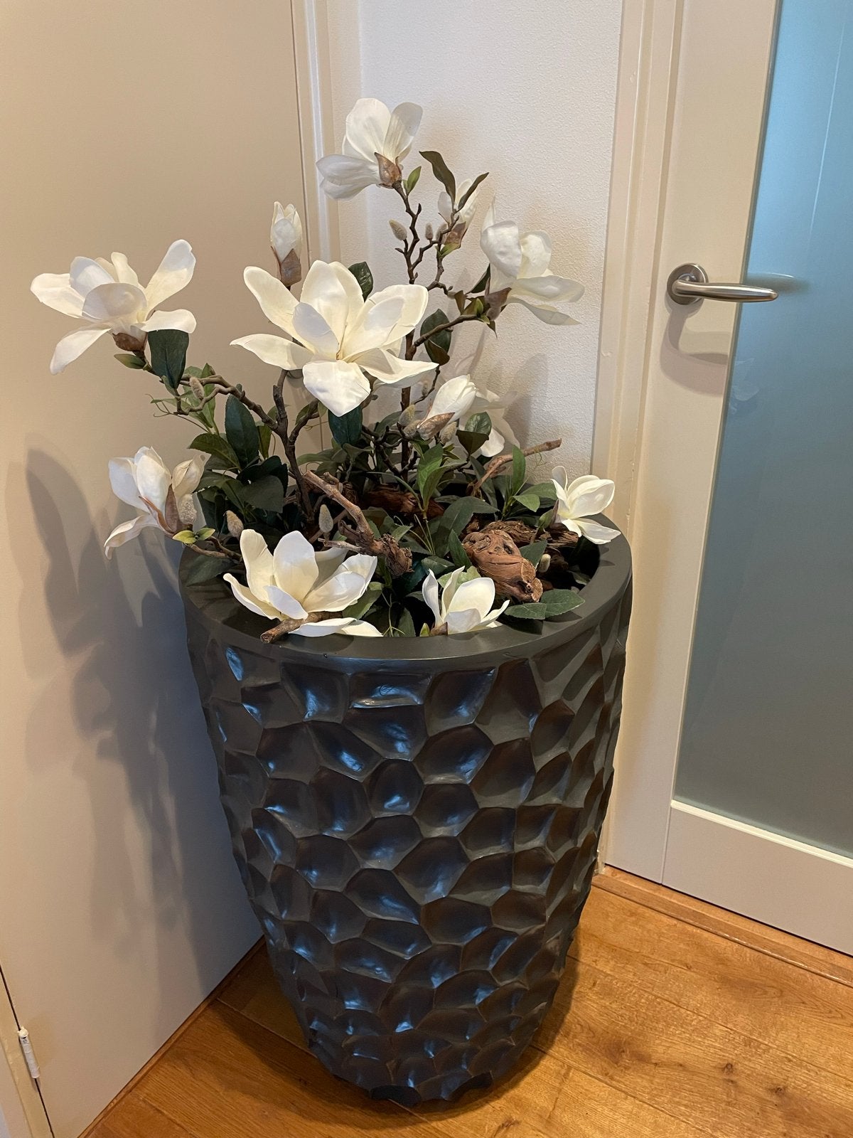 kunststof plantenbak, met witte magnoliatakken, honingraat, Ophalen, Kunststof, Gebruikt, Minder dan 60 cm
