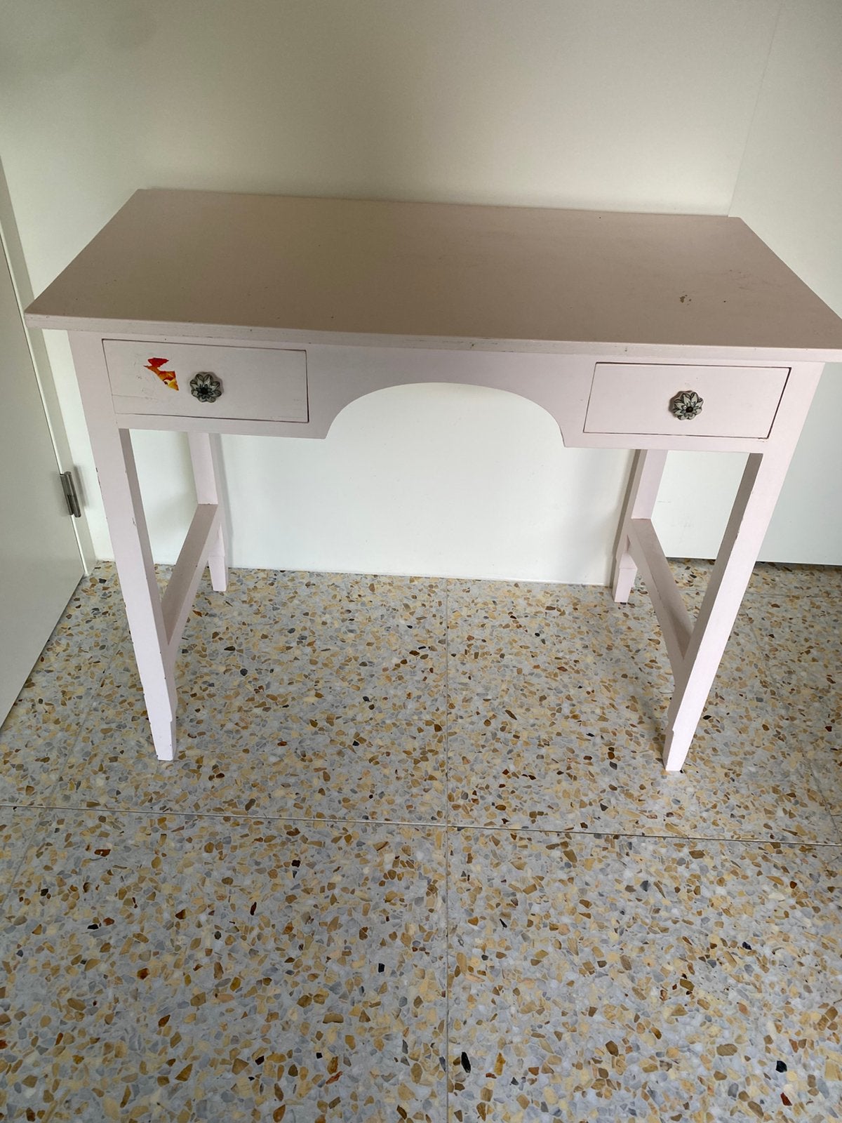 Leuk roze bureautje, Huis en Inrichting, Ophalen, Gebruikt, 48 cm, Roze