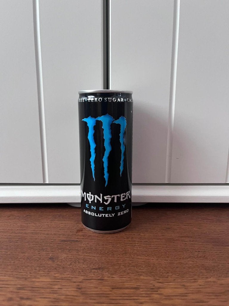 Lege Monster Energy verzameling overige landen Deel 1, Ophalen of Verzenden, Zo goed als nieuw, Overige