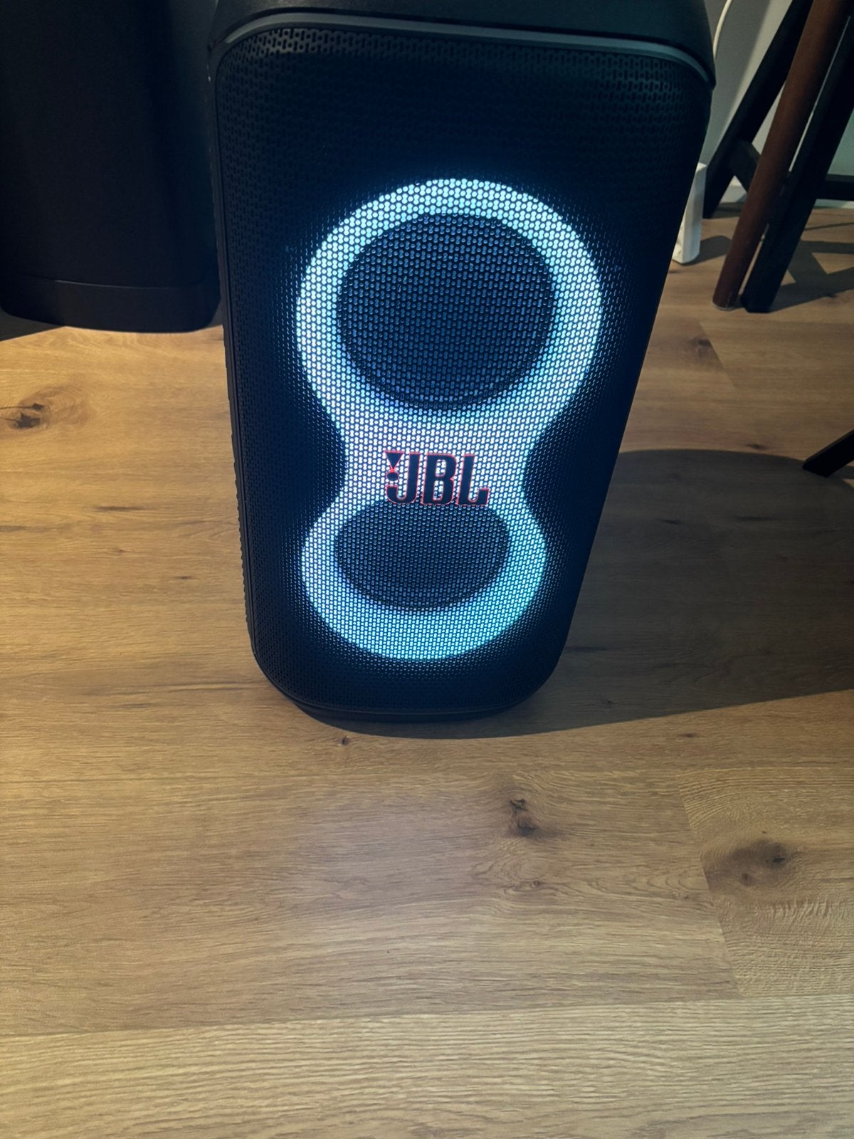 Jbl 120 partybox bijna nieuw inclusief doos, Ophalen of Verzenden, Zo goed als nieuw, JBL