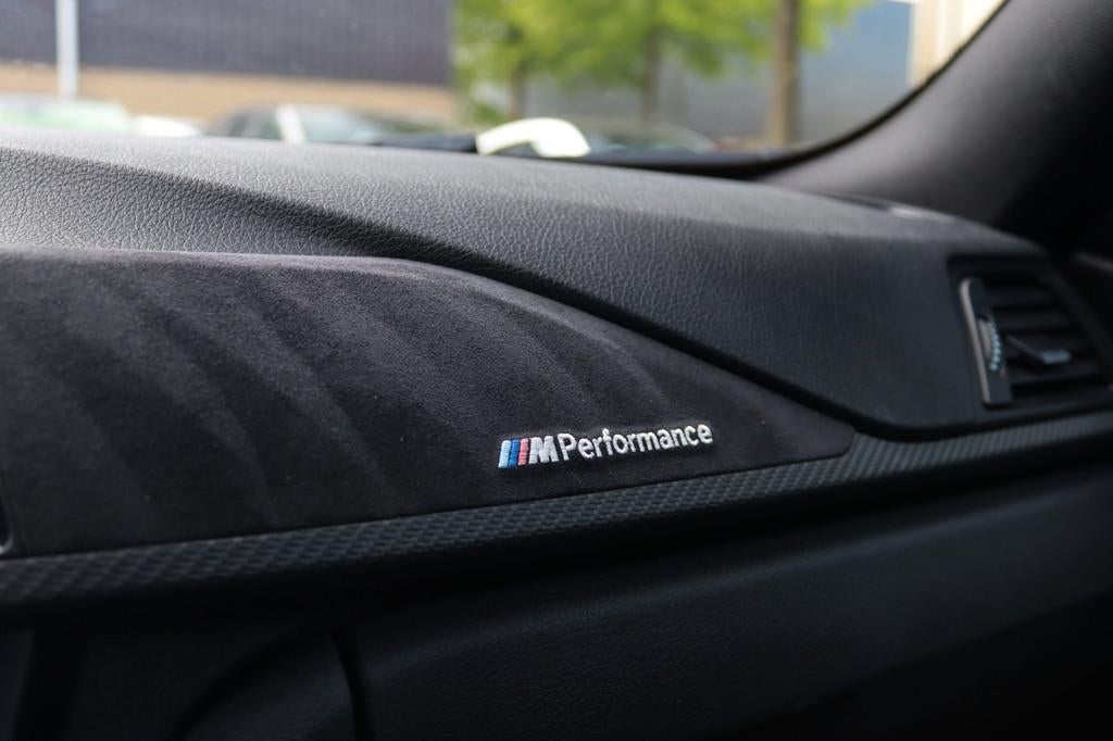 BMW 4-serie Coupé 440i M-Performance ORIGINEEL NL MEMORY, Automaat, Gebruikt, 4-Serie, 327 pk