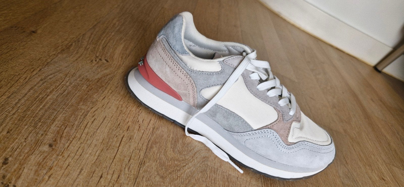 Nieuwe Hoff Santa Barbara Sneakers Maat 37, Kleding | Dames, Schoenen, Ophalen of Verzenden, Nieuw, Sneakers of Gympen
