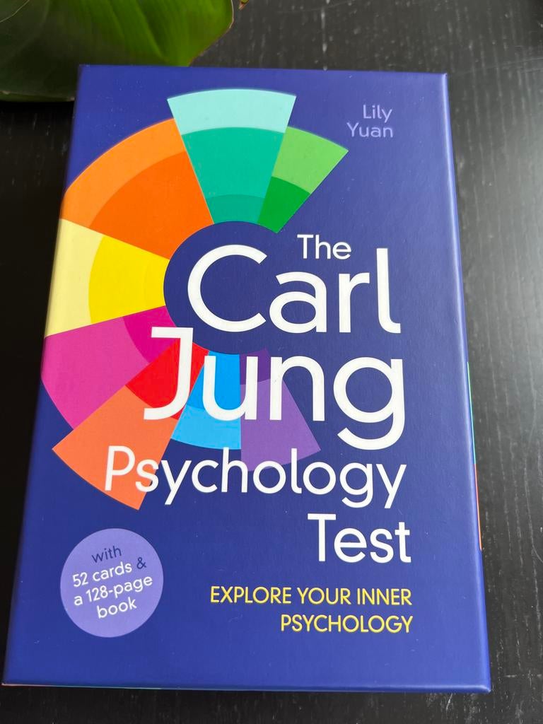 The Carl Jung Psychology Test - Lily Yuan (52 kaarten + boek, Boeken, Ophalen of Verzenden, Nieuw, Persoonlijkheidsleer
