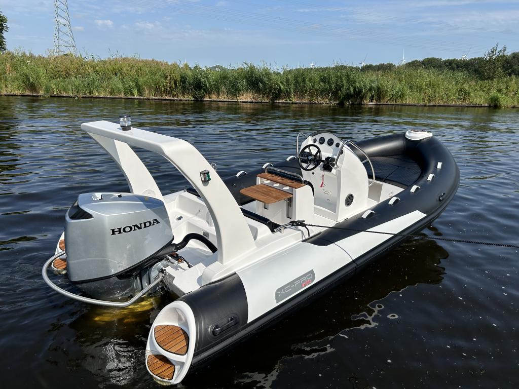 XC-PRO 600BF RIB Paasactie 4 & 6 april | Ribbootwinkel, Watersport en Boten, Rubberboten, Overige merken, Baardmeesweg 23, 3898 LD Zeewolde
