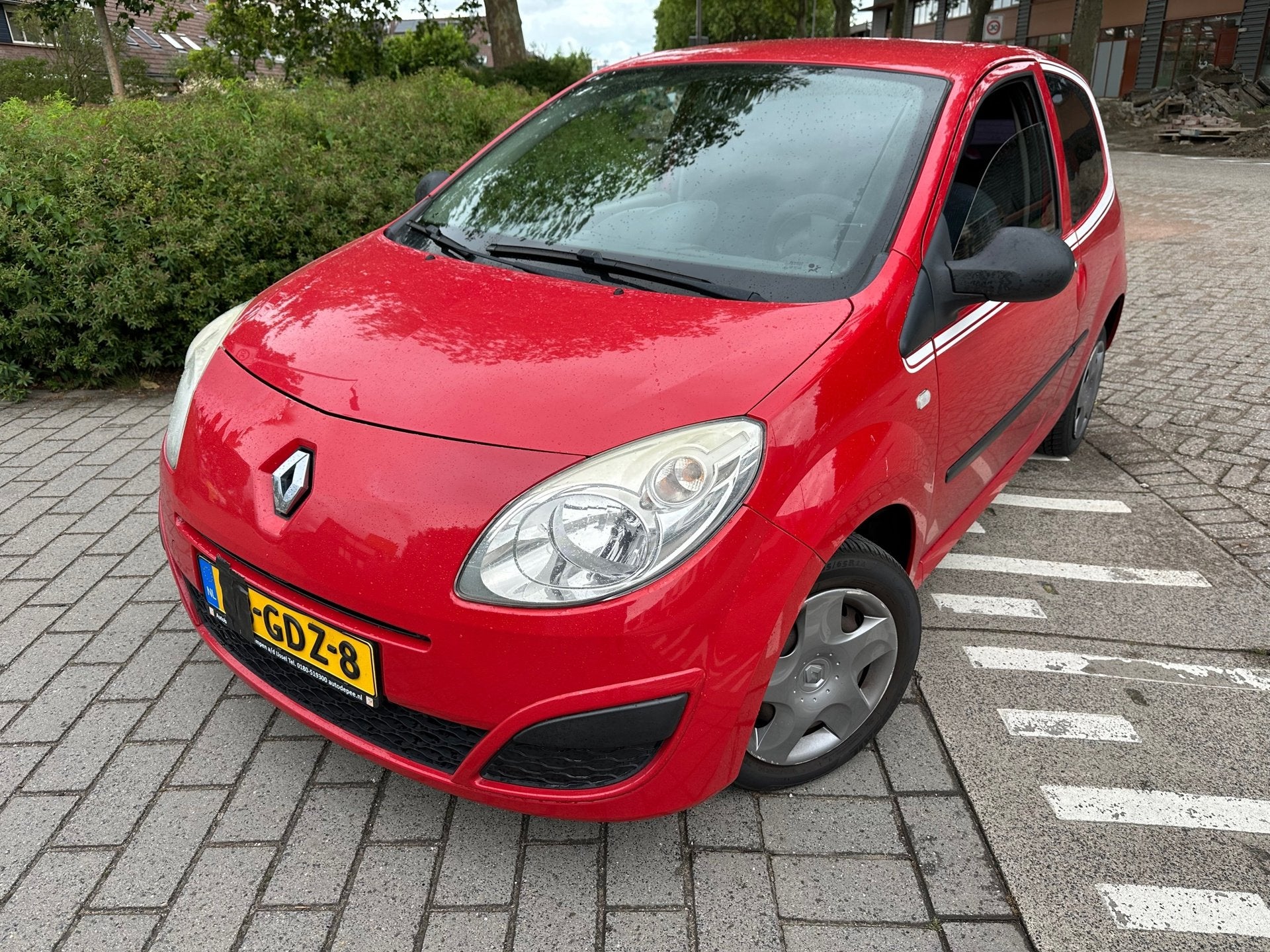 Renault Twingo MET AIRCO & EVT NIEUW APK!, Voorwielaandrijving, Twingo, Gebruikt, 31 €/maand