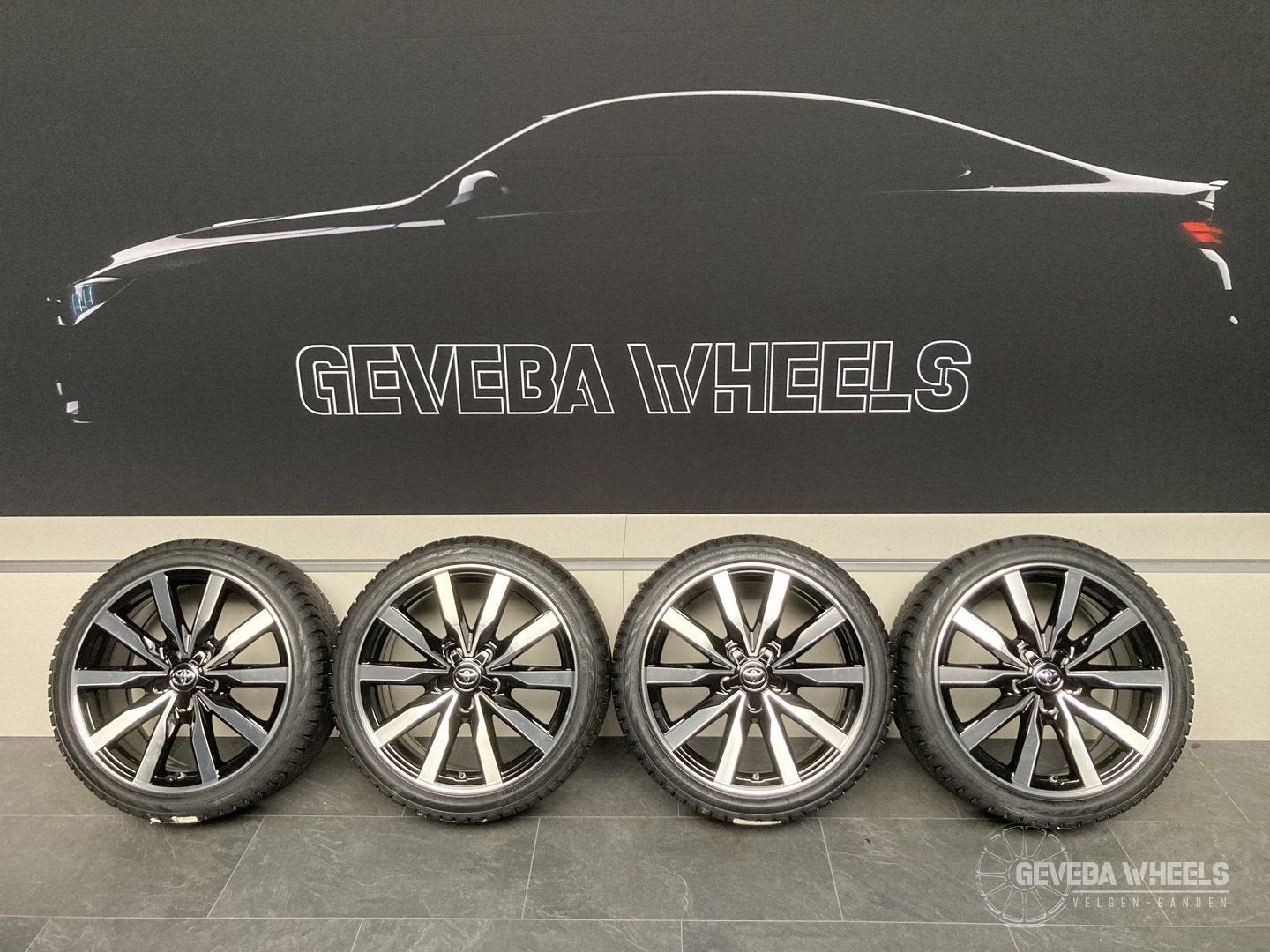 18” originele Toyota Corolla XII E210 velgen + winterbanden, 18 inch, Gebruikt, -, -