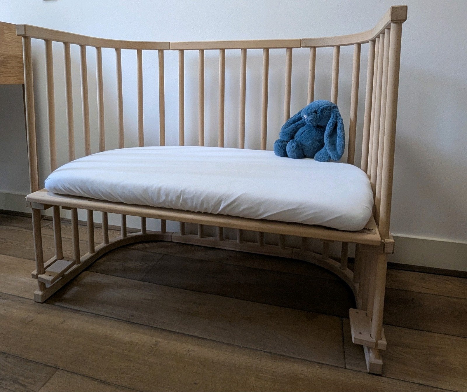 Babybay Maxi Co-Sleeper Cot + Medicott Wave Mattress – ZGAN, Ophalen of Verzenden, Zo goed als nieuw, Overige typen