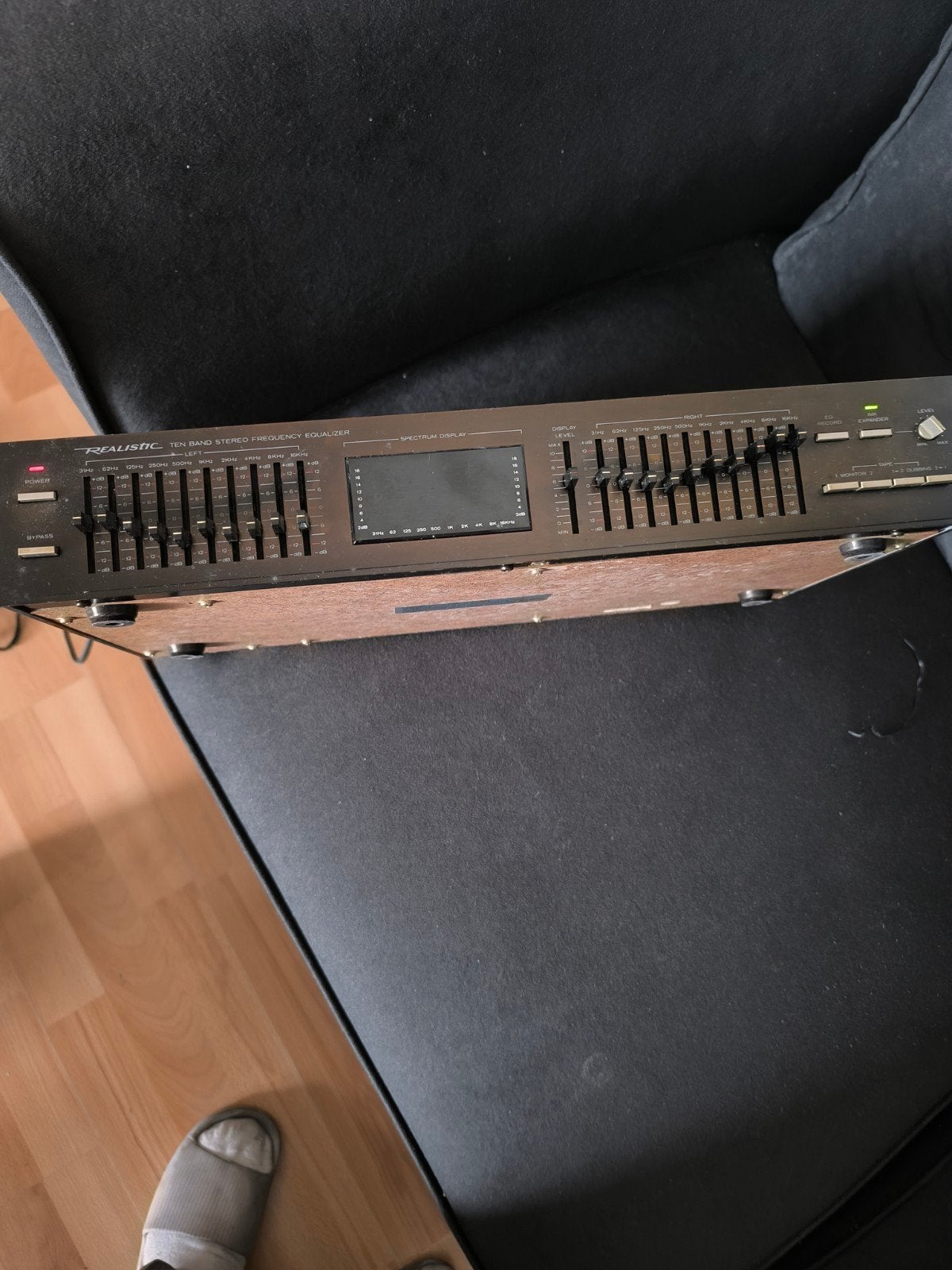 Realistic Ten Band Stereo Frequentie Equalizer 31-9080, Audio, Tv en Foto, Overige merken, Gebruikt, Ophalen of Verzenden, Minder dan 60 watt