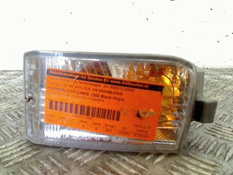 Knipperlicht Links Toyota RAV4 (A2) (2000-05/2005-11), Gebruikt, Kundenbetreuung@toyota.de, Toyota-Allee 2, Köln 50858, , Duitsland