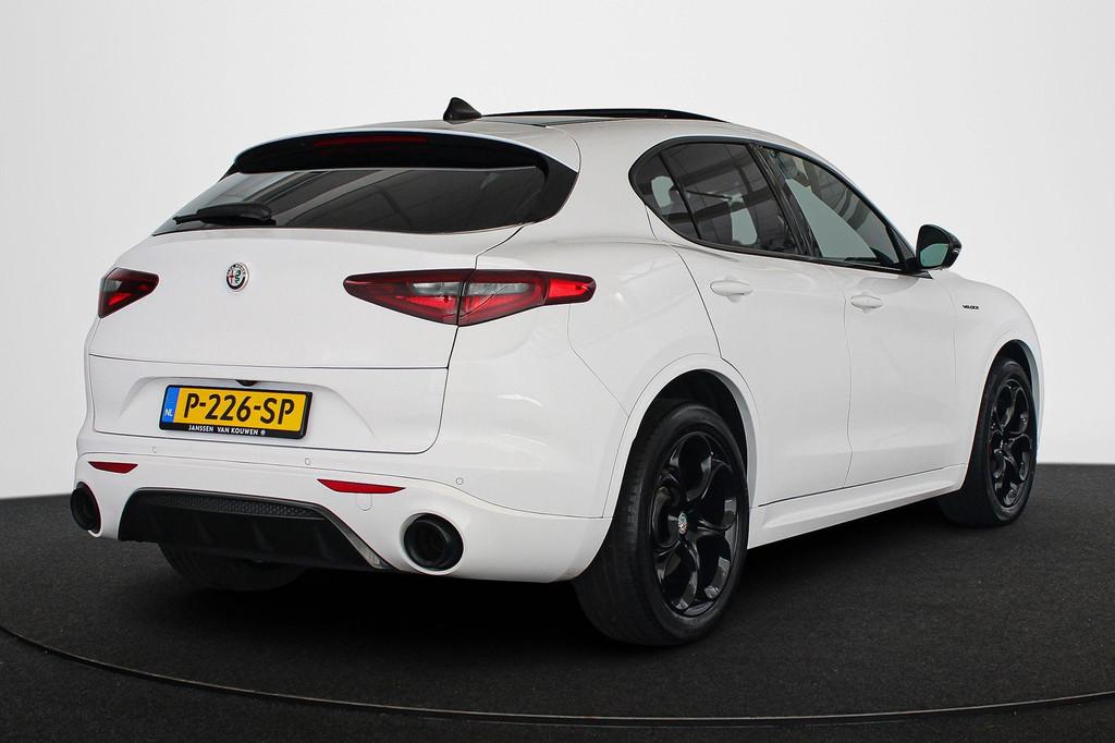 Alfa Romeo Stelvio 2.0T 280pk AWD Veloce / Origineel NL / Pa, 4 cilinders, 1655 kg, Wit, Bedrijf