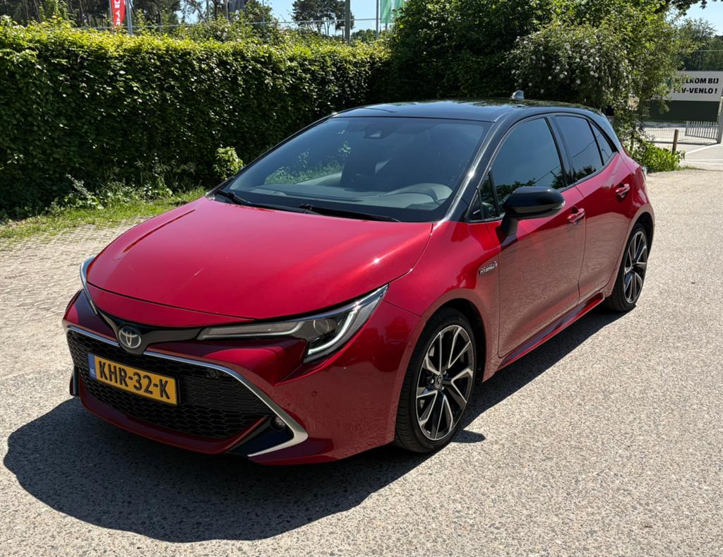 Toyota Corolla 2.0 Hybrid 180pk CVT 2019 Rood, Auto's, Toyota, 450 kg, 4 cilinders, 1987 cc, Geïmporteerd