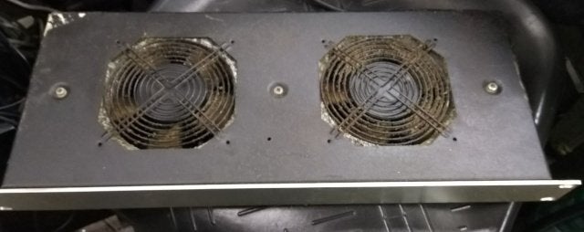 19 inch rekkoeler, Muziek en Instrumenten, Behuizingen en Koffers, Ophalen of Verzenden, Zo goed als nieuw, Overige instrumenten