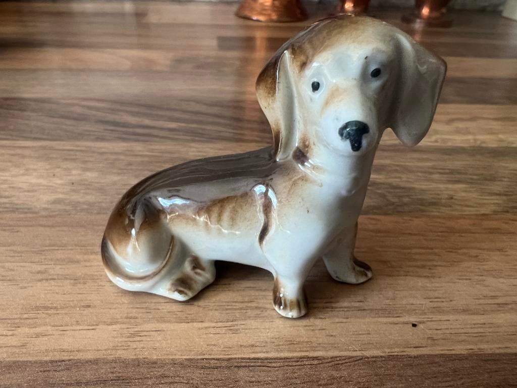 Honden beeldje porselein, Ophalen of Verzenden, Zo goed als nieuw, Hond of Kat, Beeldje of Figuurtje