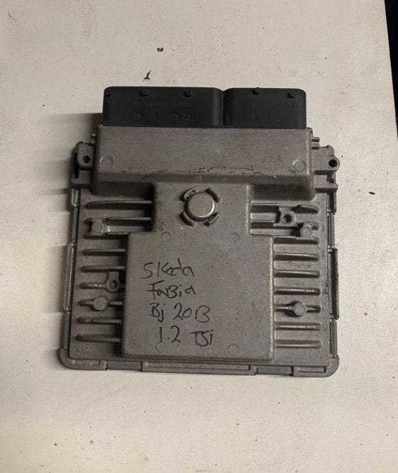 Škoda Fabia II (5J) 1.2 TSI (CBZA) 03F906070HH Ecu, Ophalen of Verzenden