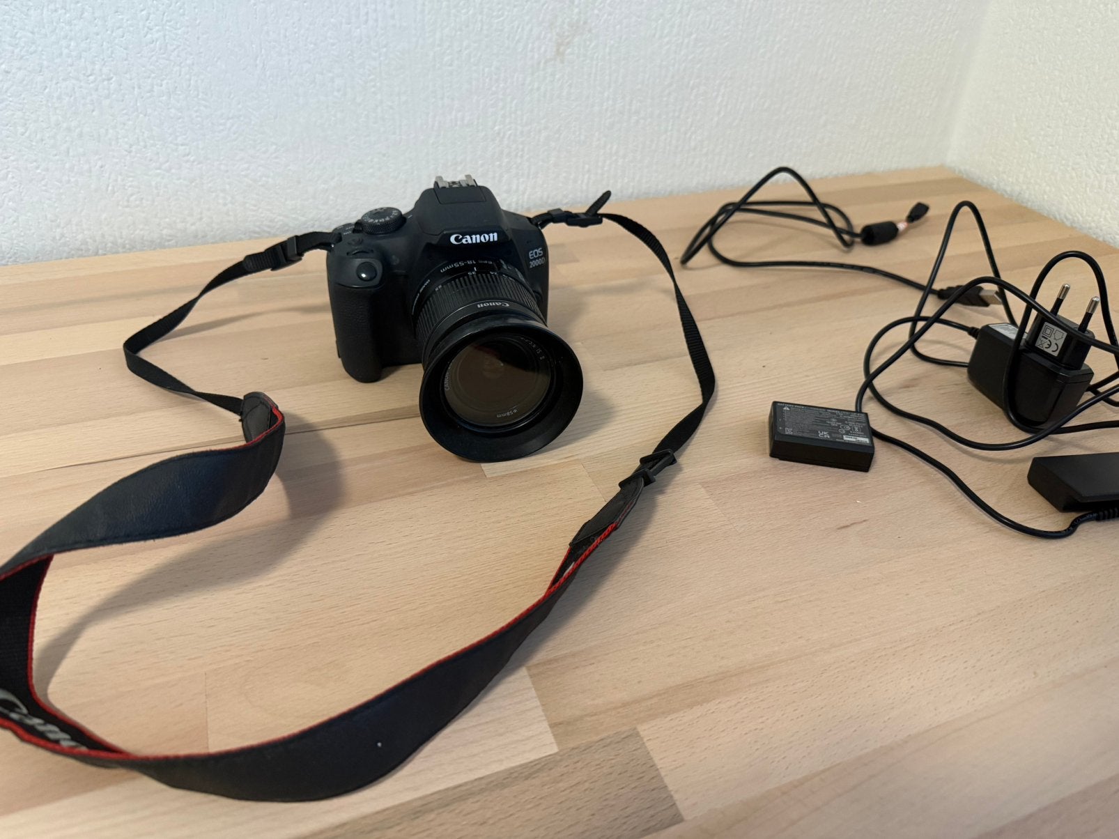 Canon 2000D, Ophalen of Verzenden, Zo goed als nieuw, Canon, Geen optische zoom