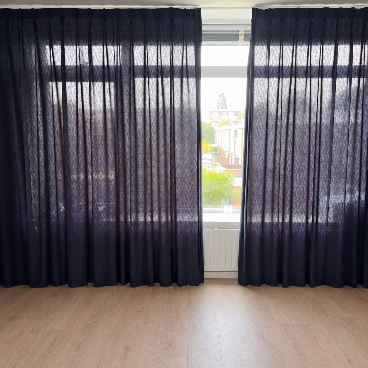 Diep nachtblauwe gordijnen – natuurlijke geweven linnenlook, Overige materialen, Kwantum, Blauw, Zo goed als nieuw