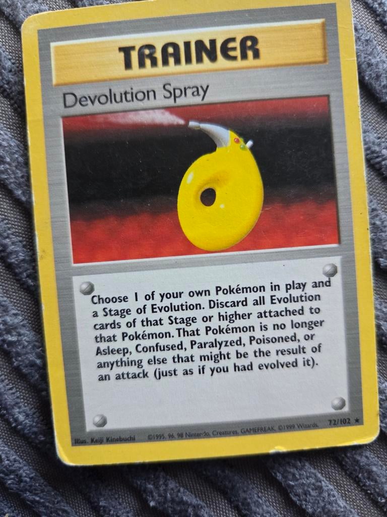 Pokemon kaarten devolution spray, Ophalen