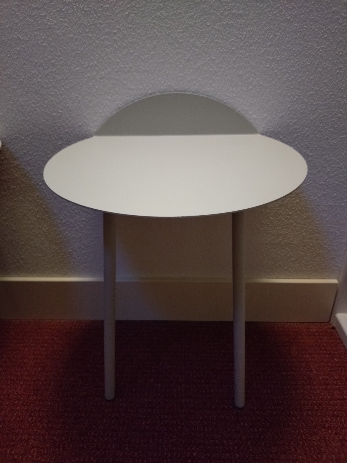 Menu bijzettafeltjes/nachtkastjes - Kenyon Yeh design, Ophalen, Minder dan 45 cm, Metaal of Aluminium, Zo goed als nieuw