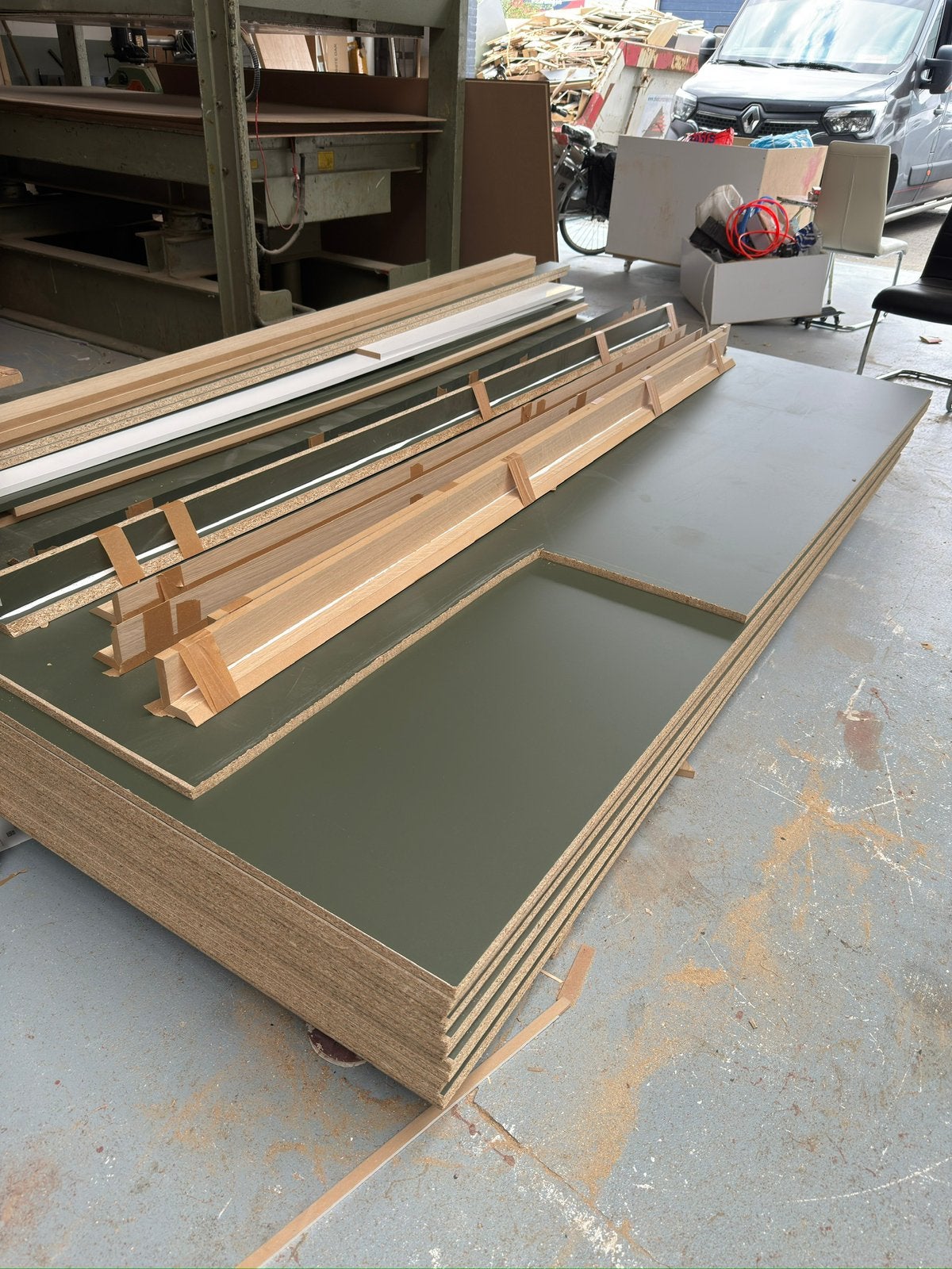 15 stuks Thermospal Melamine spaanplaat 2800x2100x18mm NİEUW, Doe-het-zelf en Verbouw, Platen en Panelen, Ophalen, Nieuw, Overige materialen