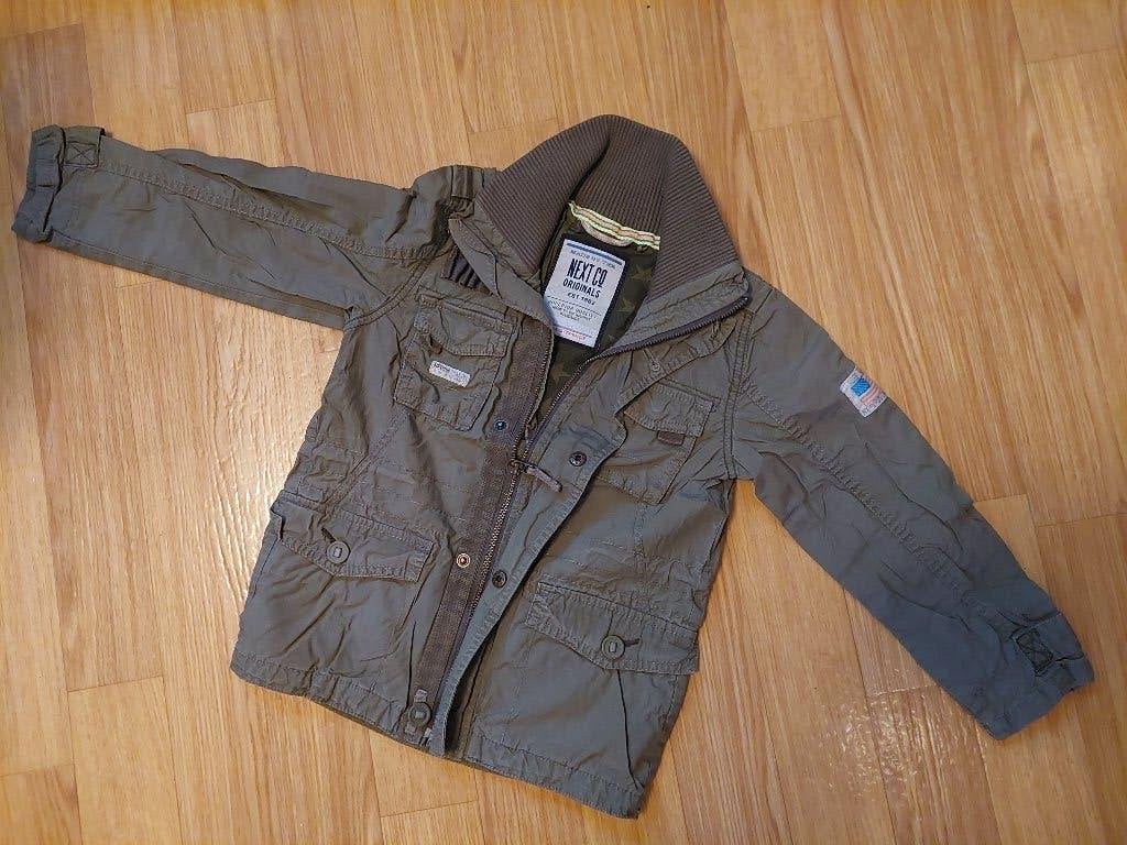 Sportieve jas maat 110, Ophalen of Verzenden, Zo goed als nieuw, Next C0 Originals, Jongen