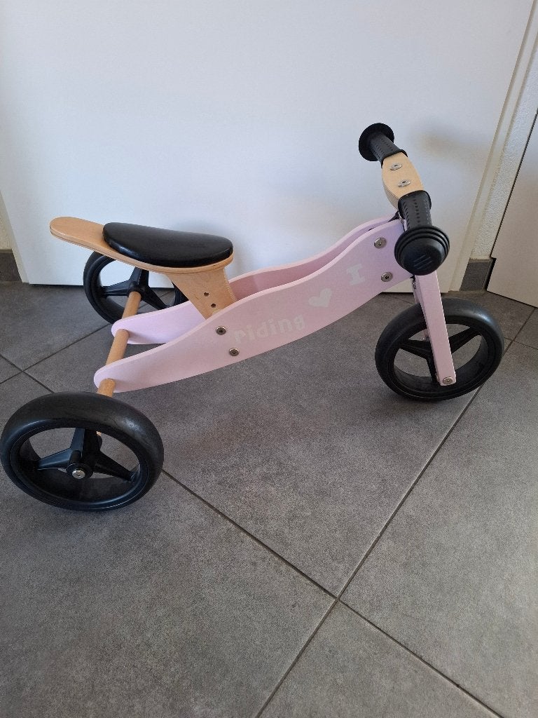 Roze loopfiets in zeer goede staat., Ophalen, Gebruikt, Loopfiets