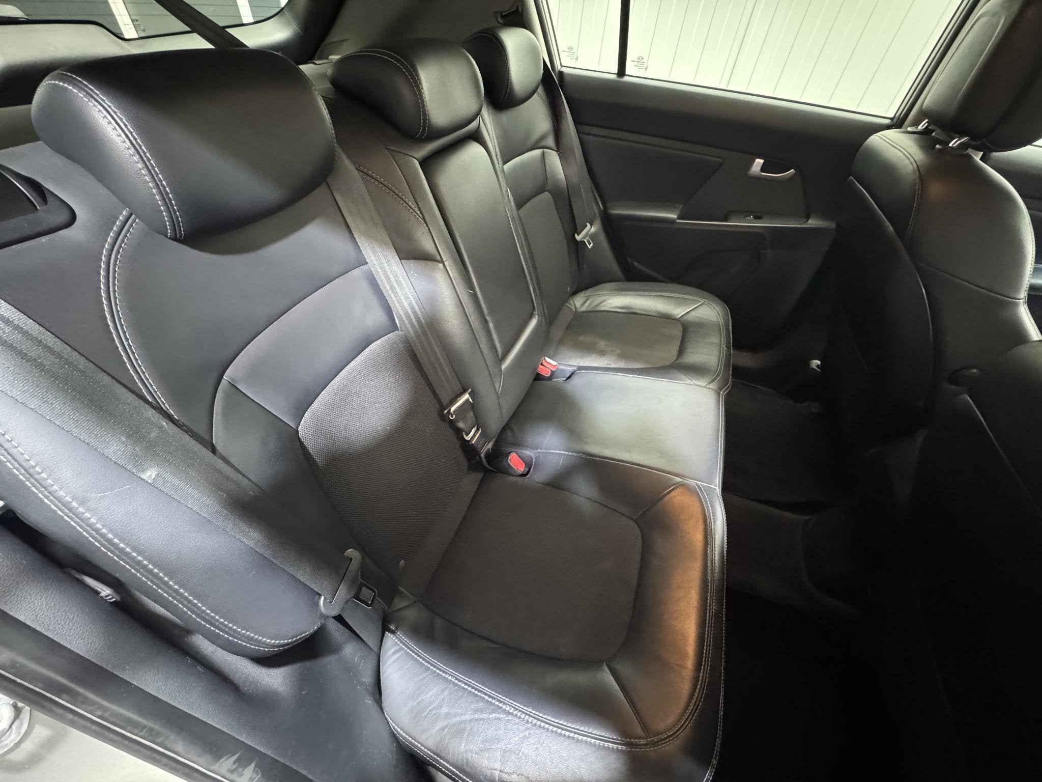 Foto 24 van Kia Sportage 2.0 X-ecutive Plus Pack First Edition