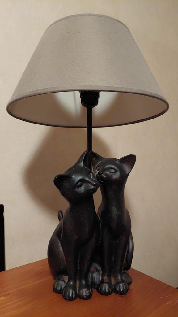 Tafellamp katten, Ophalen