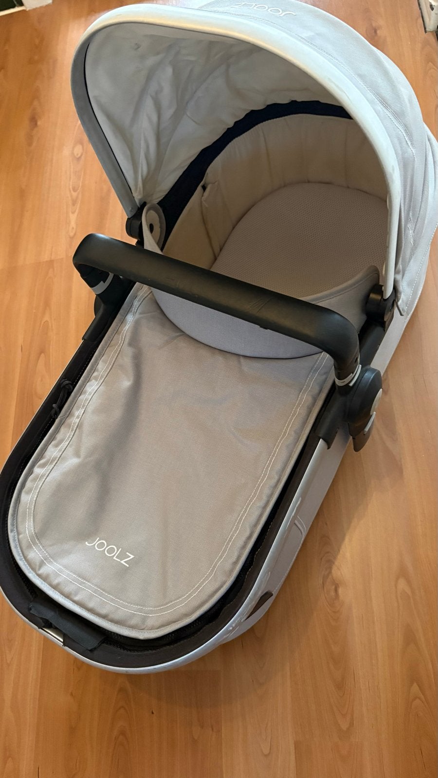 Joolz Reiswieg - Zo goed als nieuw, Kinderen en Baby's, Kinderwagens en Combinaties, Zo goed als nieuw, Met reiswieg, Ophalen