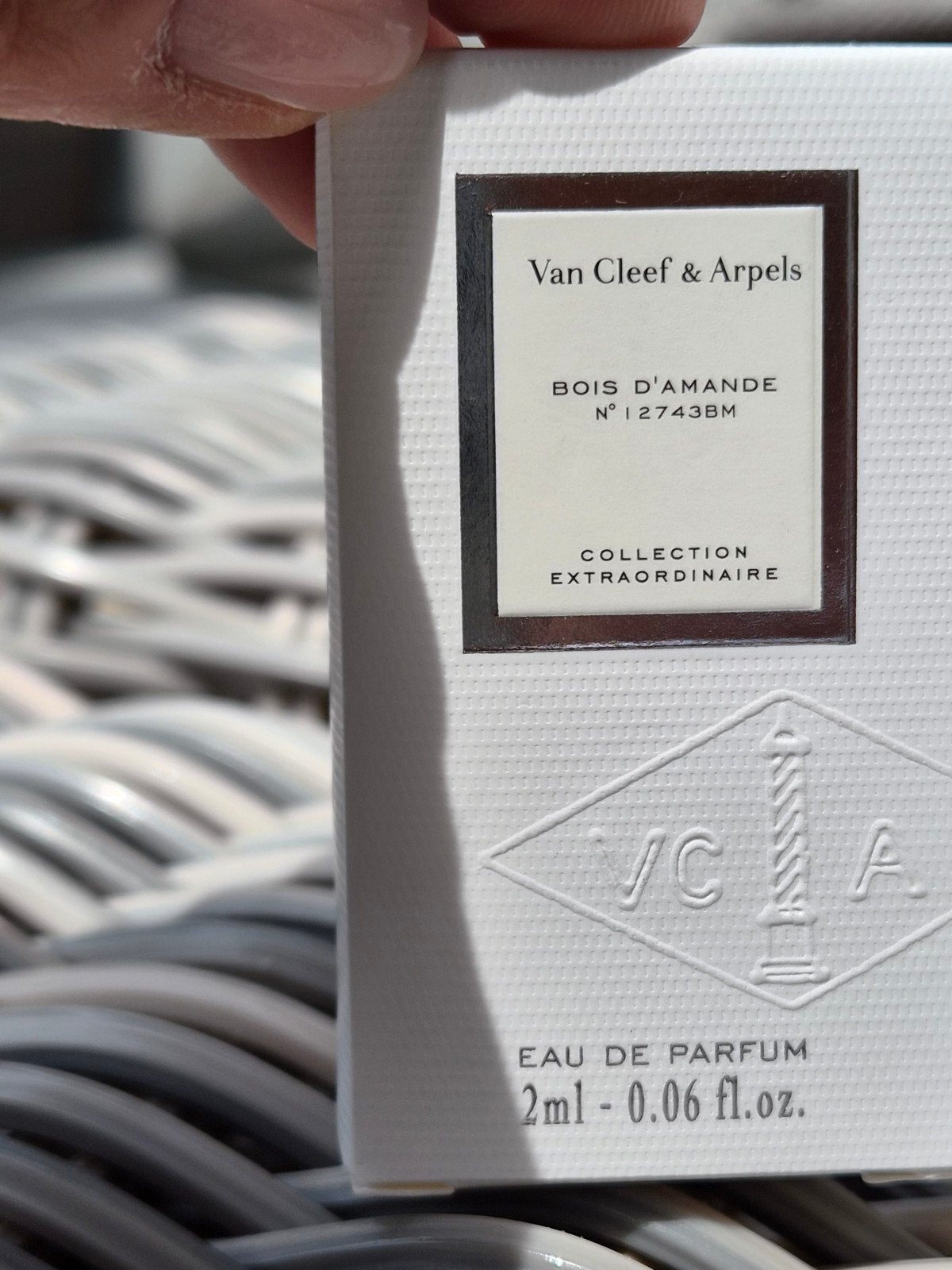 Van Cleef & Arpels Bois d'Amande Eau de Parfum 2ml, Verzenden, Nieuw