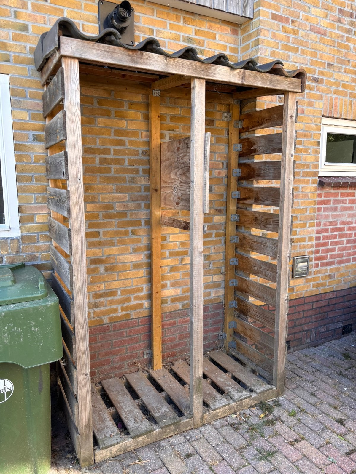 Opbergkast / stelling voor haardhout oid, Ophalen, Gebruikt, Hout, Overige typen