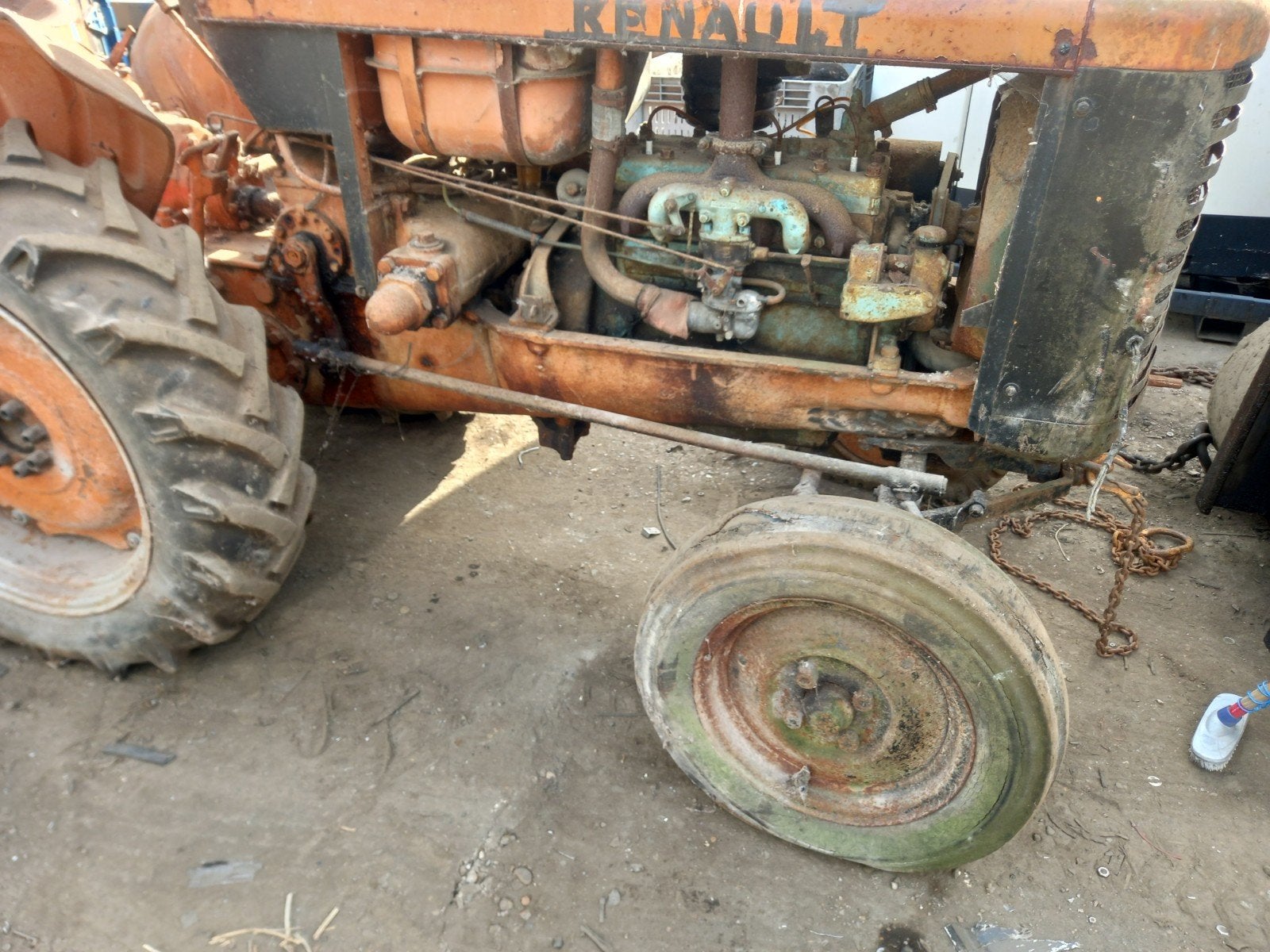 oldtimer tracktor renault, Ophalen of Verzenden