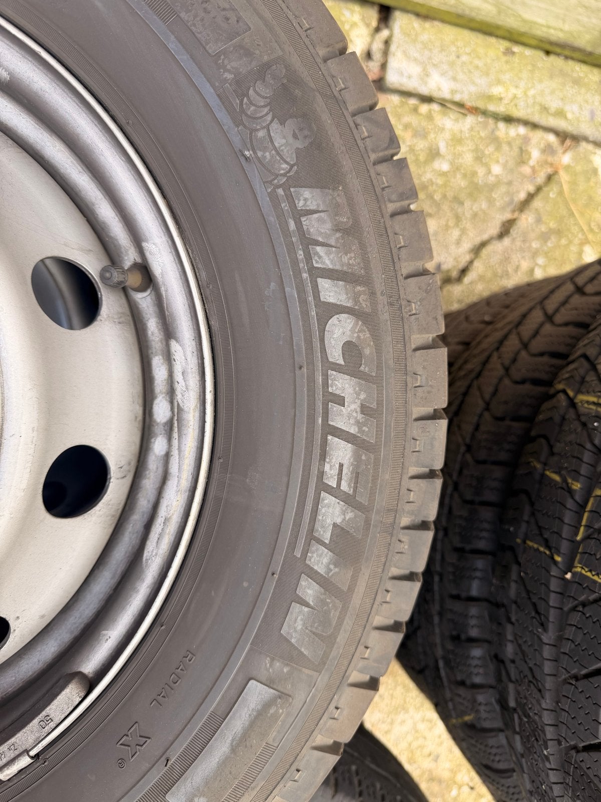Michelin Agilis 215/70 R15C banden en velgen Peugeot boxer, Ophalen of Verzenden, Gebruikt