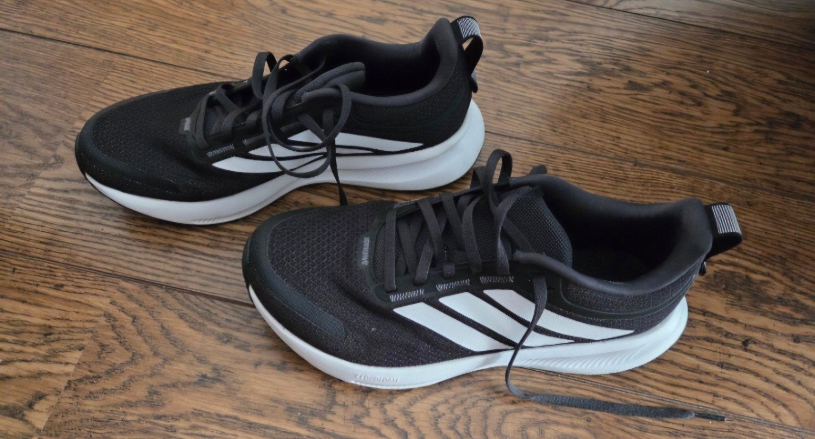 Adidas sneakers zwart - maat 39 1/3 Nieuw, Adidas, Zwart, Nieuw, Ophalen of Verzenden