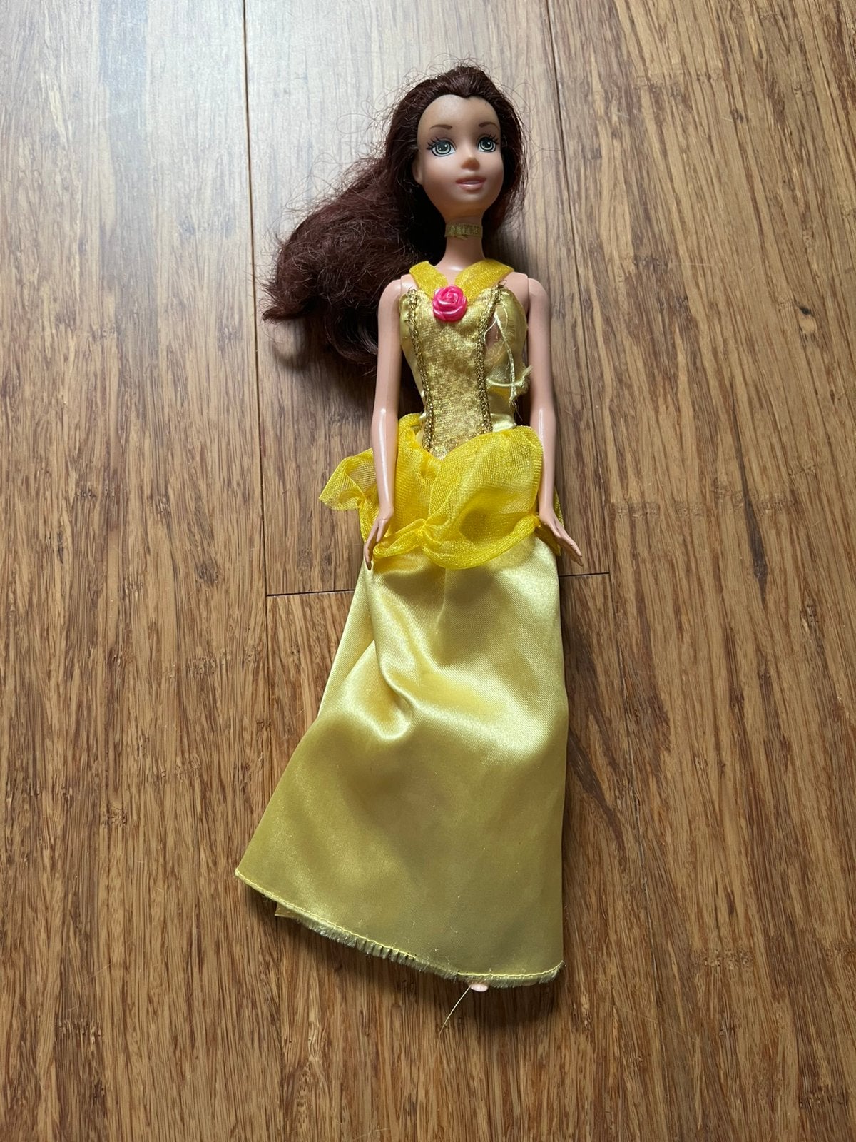 Disney barbiepop Princess Belle, Ophalen of Verzenden, Zo goed als nieuw, Barbie