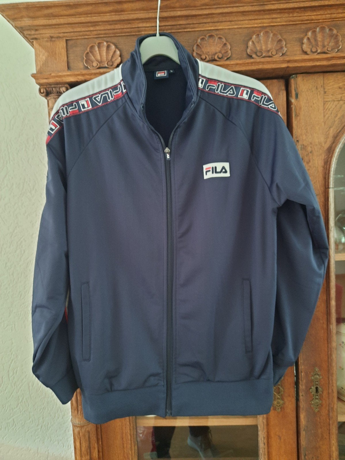 Fila trainingsjas maat L donkerblauw zo goed als nieuw, Kleding | Heren, Maat 52/54 (L), Blauw, Ophalen of Verzenden, Zo goed als nieuw