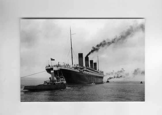 scheepvaart-TITANIC-scheepsramp-oceanliner-beroemste schip4x, Ophalen of Verzenden, Zo goed als nieuw, Motorboot, Boek of Tijdschrift
