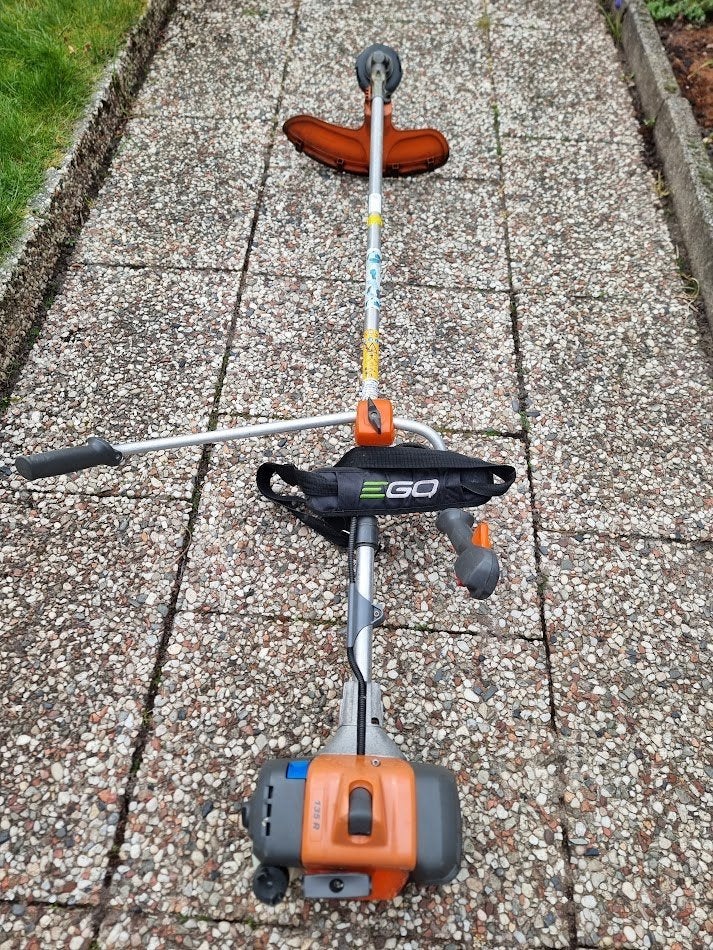 Husqvarna 135 R Bosmaaier benzine, Tuin en Terras, Ophalen, Benzine, Gebruikt, Husquarna