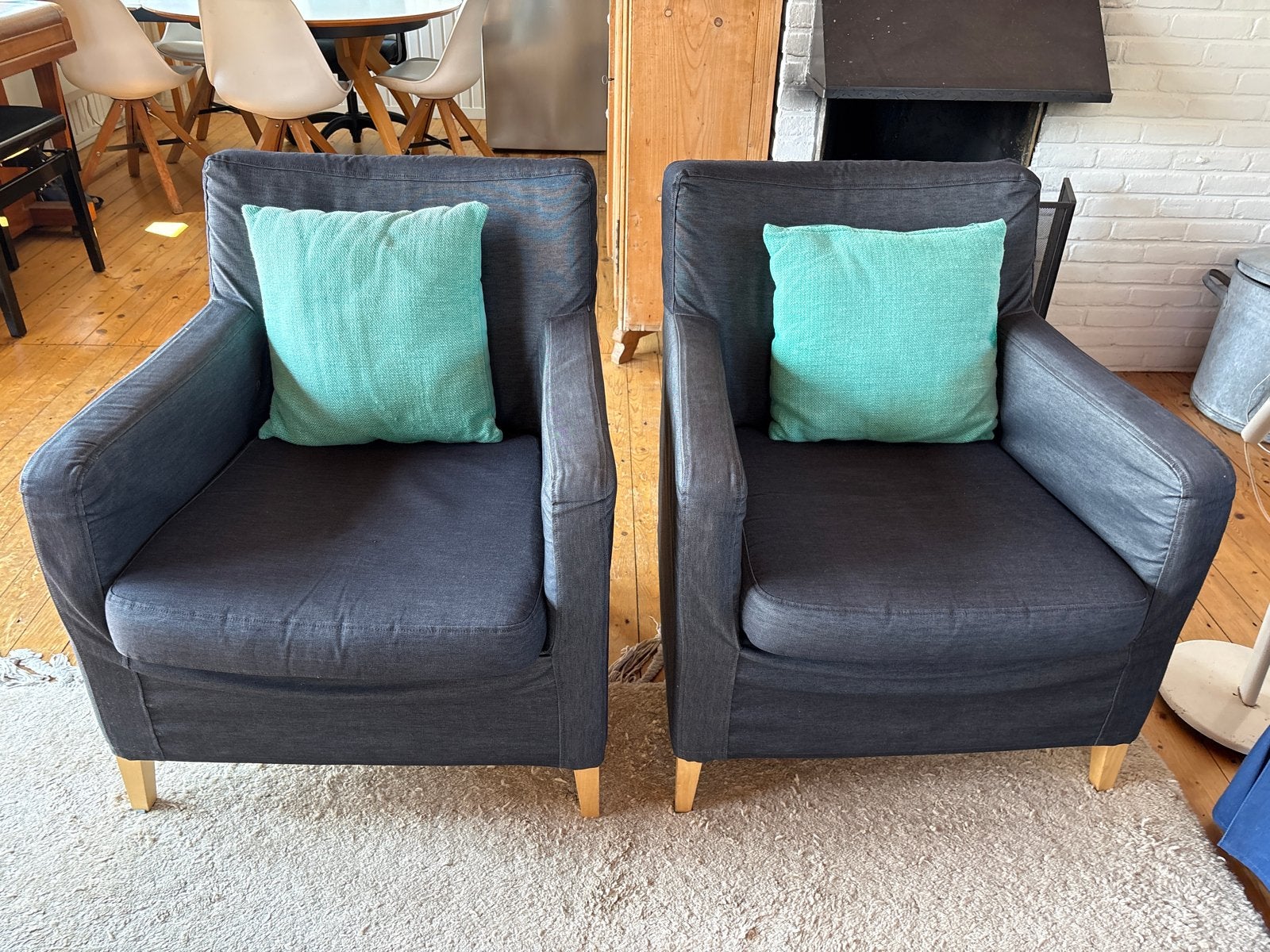 Twee comfortabele antracietkleurige fauteuils, Ophalen, Gebruikt, Minder dan 75 cm, 75 tot 100 cm